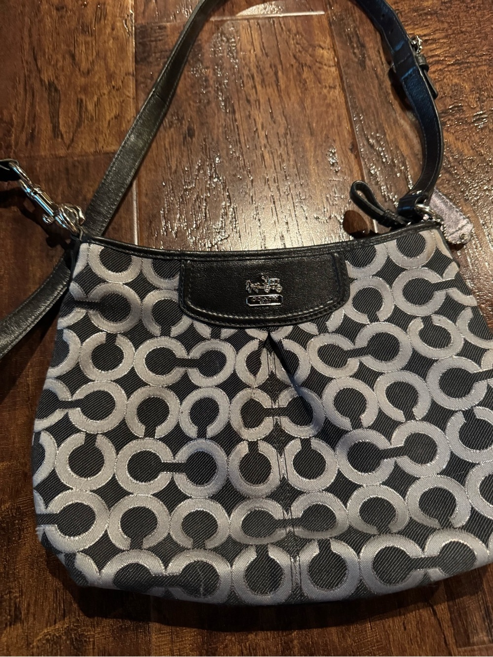 Coach Madison Op Art Swingpack Crossbody Bag Signature "C" - Picture 3 of 5